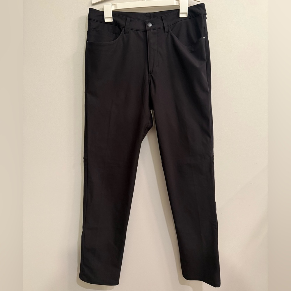 Lululemon Athletica - ABC Classic-Fit 5 Pocket Pant 32L
Warpstreme - Black - 32
